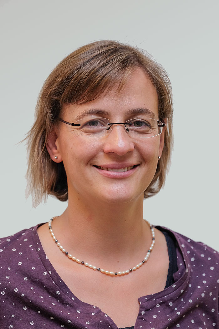 Dr. Elke Süske